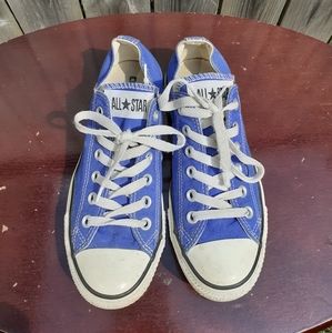❤SALE❤ Blue Converse Low-Tops